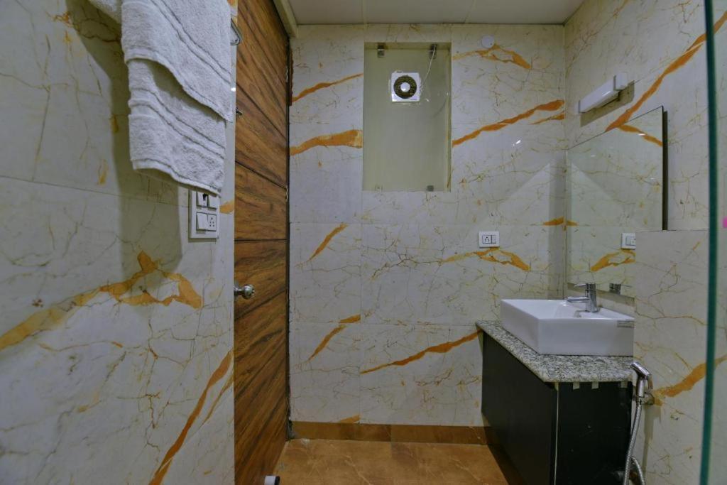 Hotel Konark A Family Stay Aerocity New Delhi Exterior photo